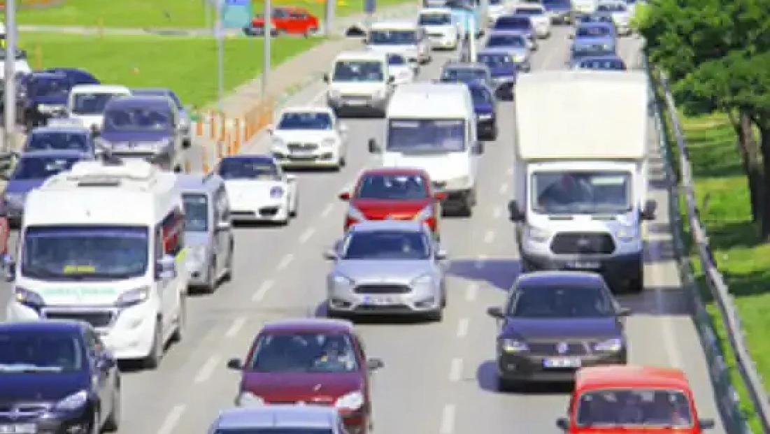 2025’te Taşıt Sayısı 2,3 Milyon Arttı, Kayıtlar Azaldı