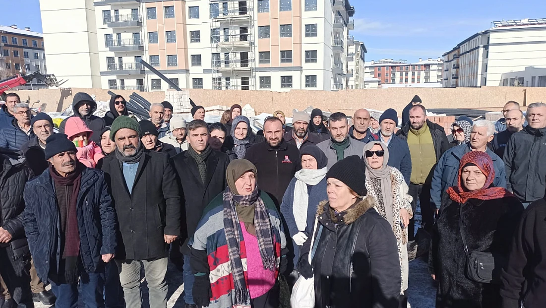 3 Yıllık Bekleyiş Tepkiye Dönüştü: Kavaklıbağ’da Hak Sahipleri Ses Yükseltti