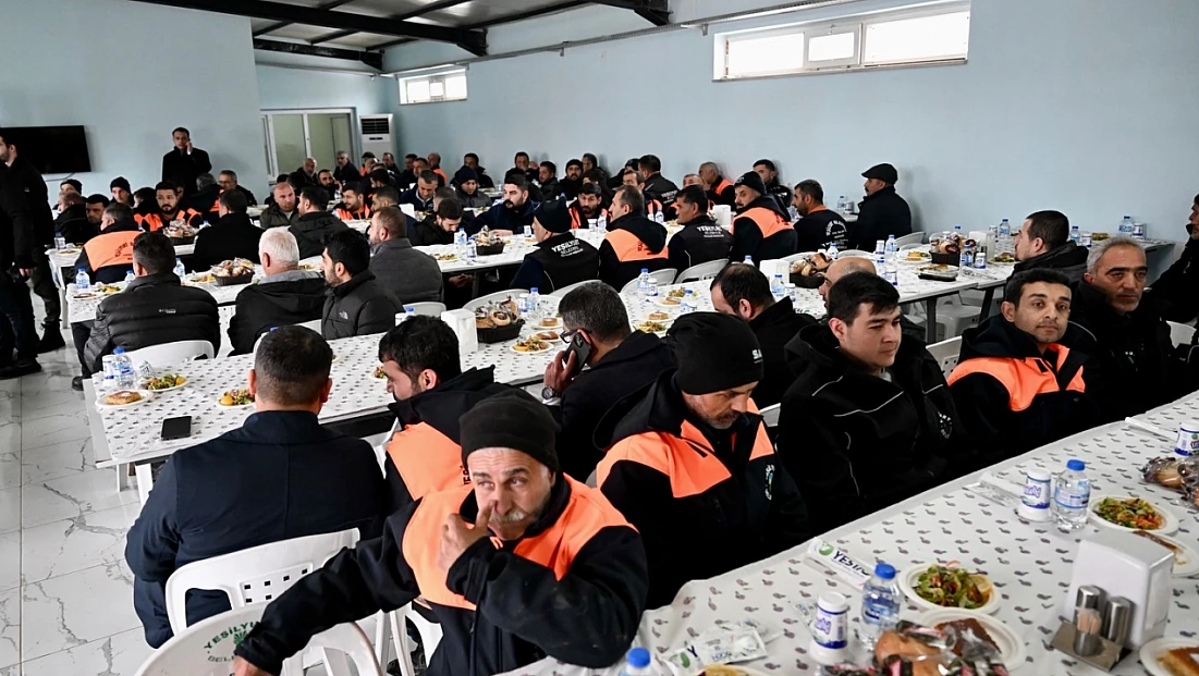 Başkan Geçit: “Fen İşleri, Yeşilyurt’un Yeniden Ayağa Kalkmasının Temelidir”