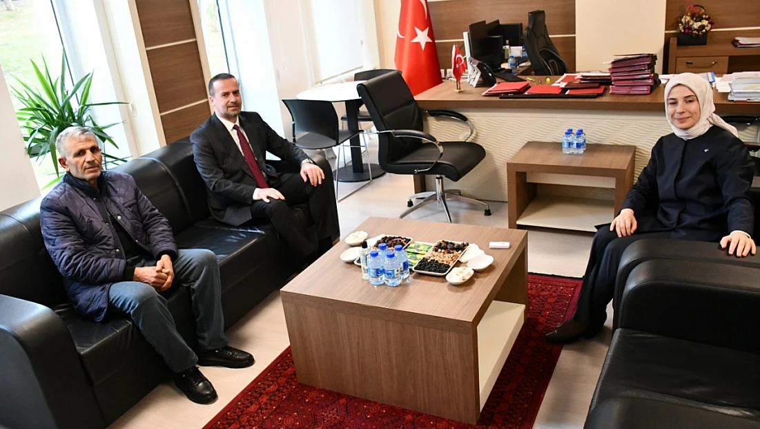 Başkan Salih Karademir, Kutsal Baytak’ı Makamında Ziyaret Etti