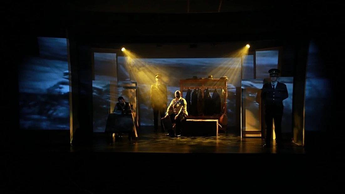 Cahit Sıtkı Tarancı’nın Şiirlerle Dokunmuş Hayatı Malatya'da Sahneye Taşınıyor