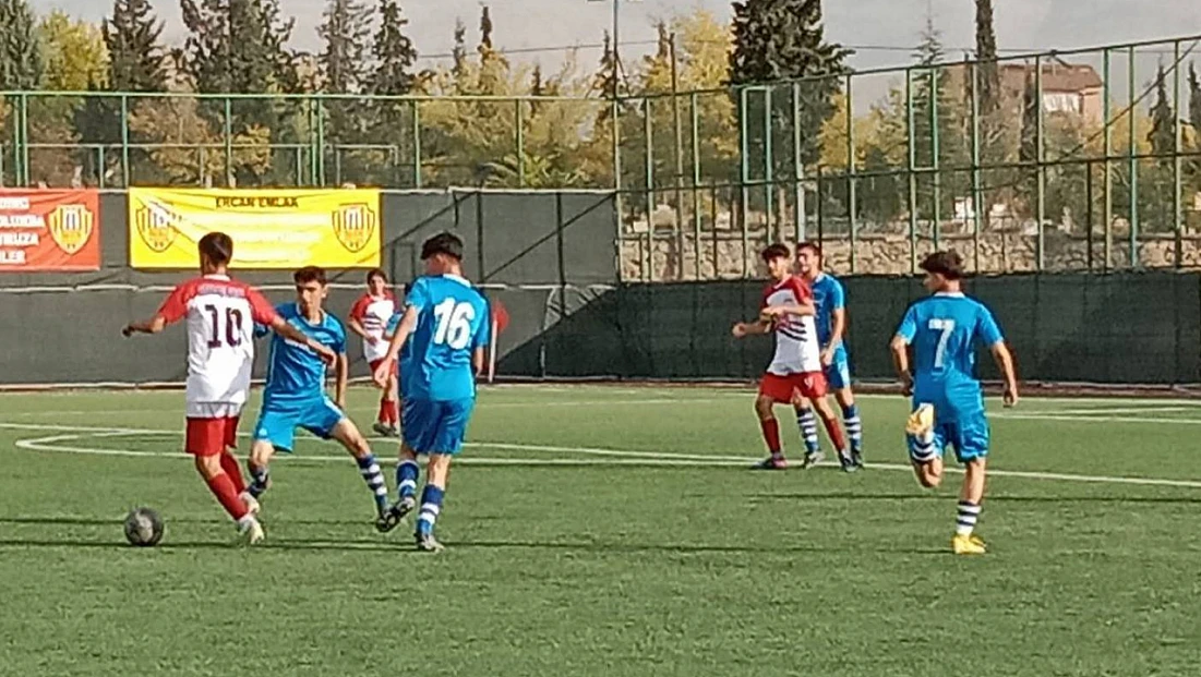 Doğanşehir, Malatyagücü ve Altınkaysıspor Gruplarını Zirvede Tamamladı