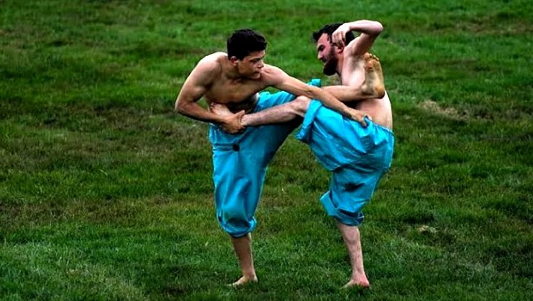 Geleneksel Sporlar Malatya’da Yaşatılıyor: Şalvar Güreşi Yardımcı Antrenörlük Kursu Başladı