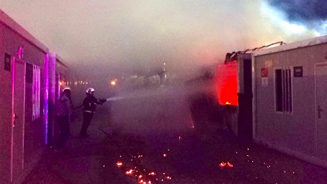 Malatya’da Konteyner Kentte Korkutan Yangın