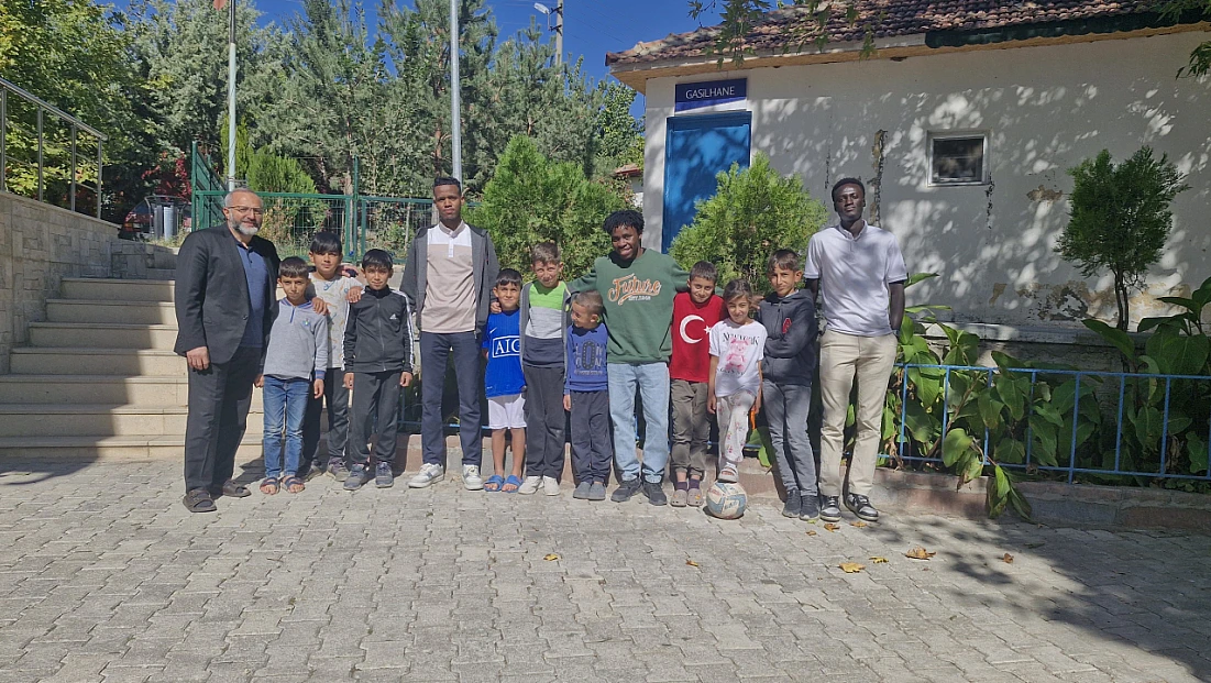 Malatya Yurdu’ndan Elazığ Camisine Uzanan Dostluk