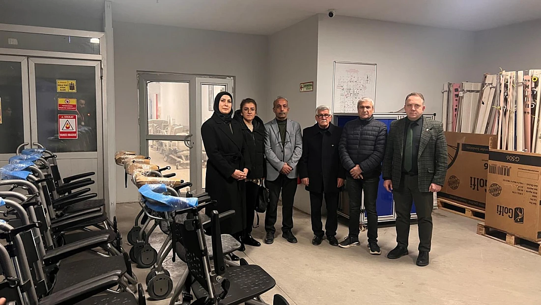 Maldia Derneği’nden Hastaneye 15 Adet Tekerlekli Sandalye Bağışı