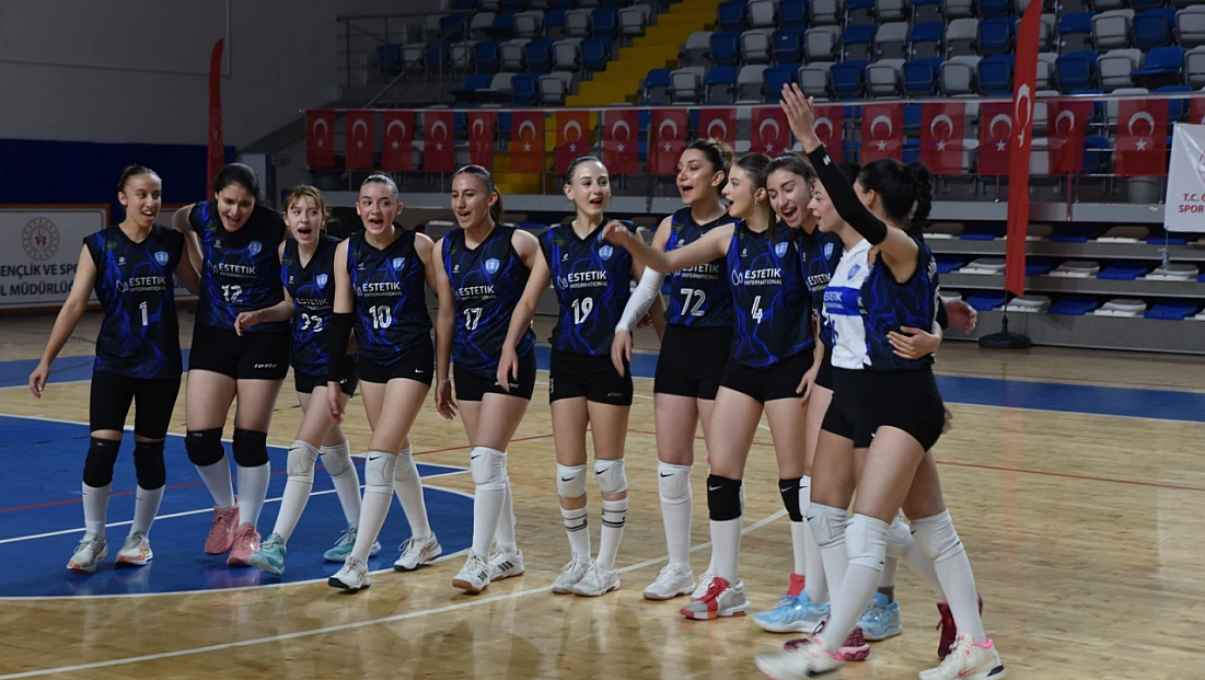 Nefes Kesen Derbi! Malatya Voleybol Spor 91000 Dev Malatya’yı 3-2 Mağlup Etti