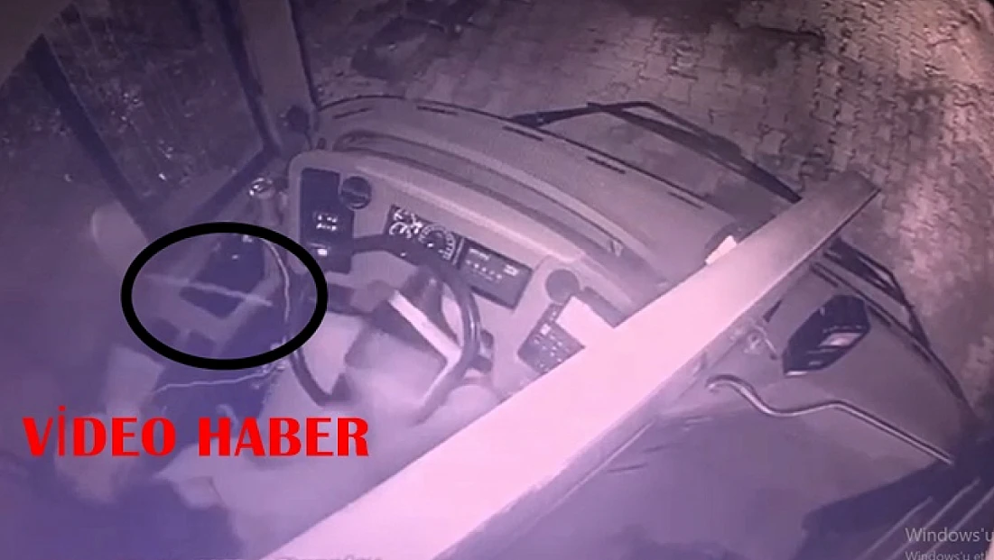 Otobüs Şoförü Kıl Payı Kurtuldu! Mermiler Kaptan Kabinine İsabet Etti