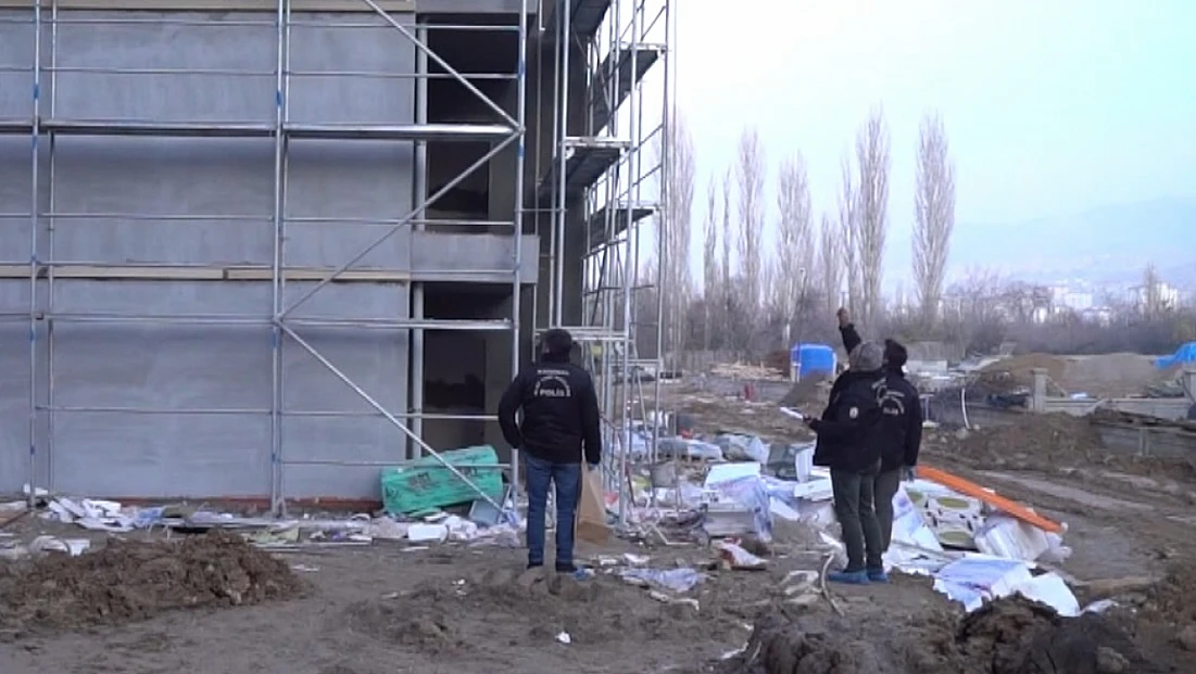 Şantiyede İş Kazası: 23 Yaşındaki İşçi Ameliyata Alındı