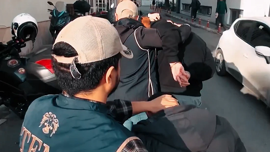 Yerlikaya: 33 ilde DEAŞ'a yönelik operasyonlarda 233 şüpheli gözaltına alındı