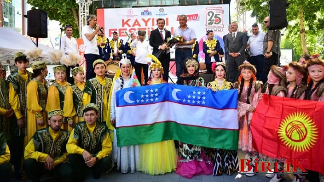 25. Kayısı Festivali Kapsamında TÜRKSOY Gösterisi Düzenlendi