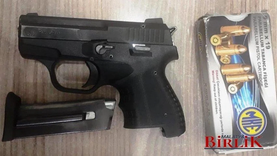 5 Adet 7,65 Mm, 12 Adet 9 Mm Fişek Yakalandı