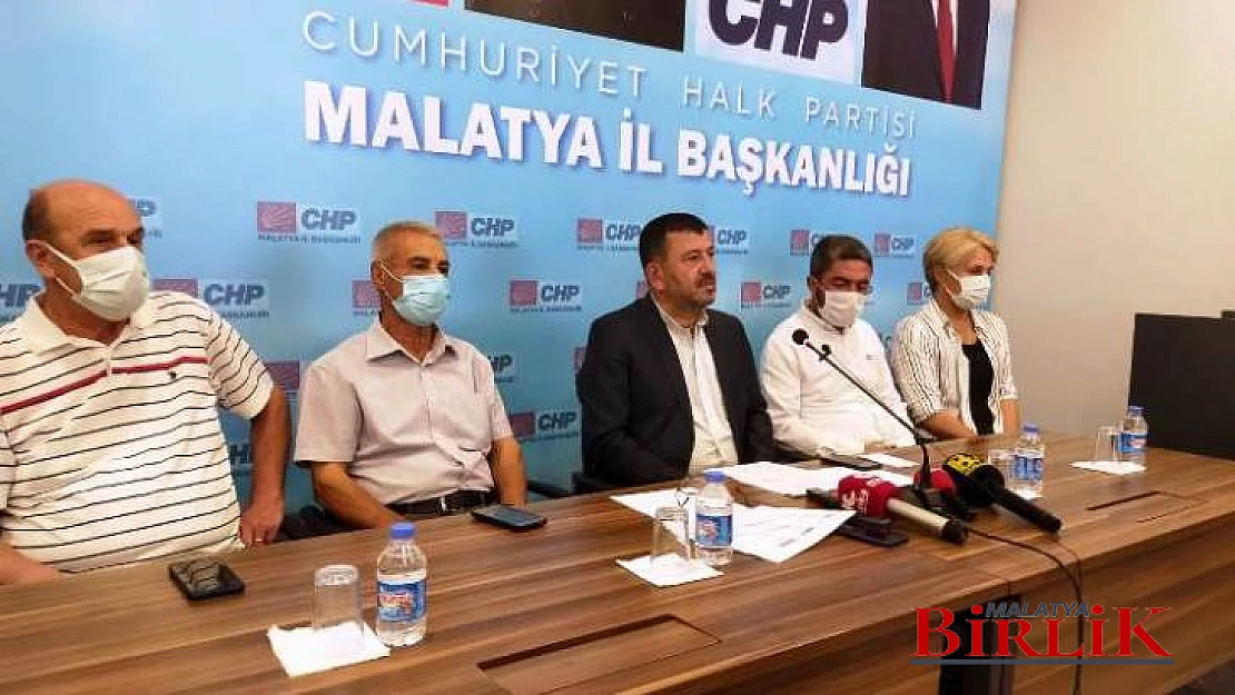 Ağbaba, Emekliye Sadaka Verir Gibi Bayram İkramiyesi Verdiler