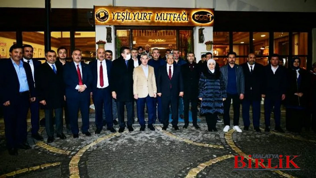 AK Parti Genel Başkan Yardımcısı Demiröz, Tarihi Yeşilyurt Konaklarını İnceledi