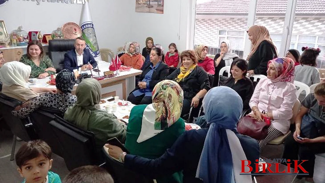 AKÇADAĞDER Genel Merkezi Makrome Örgü Yapımı Kursu