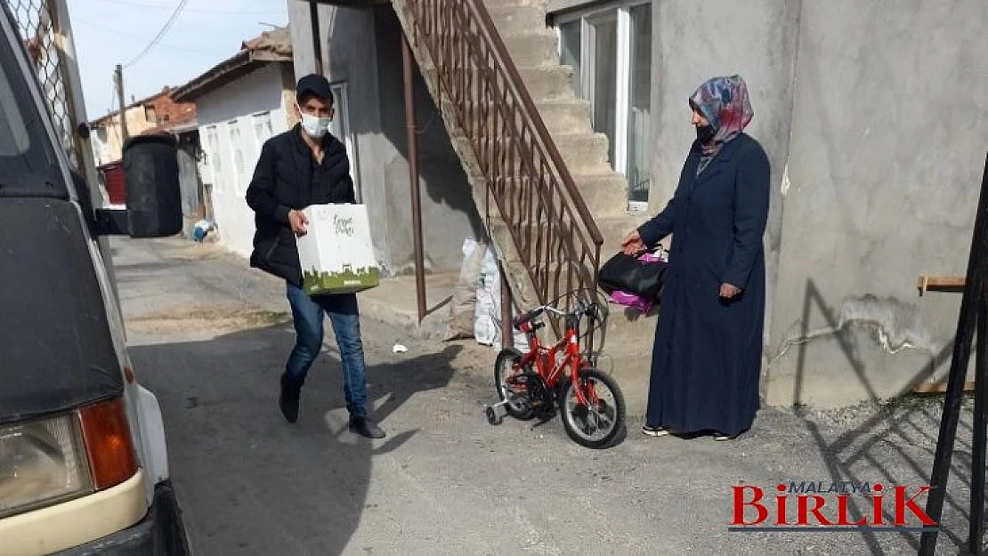 Akçadağder Yardımları Ulaştırıyor