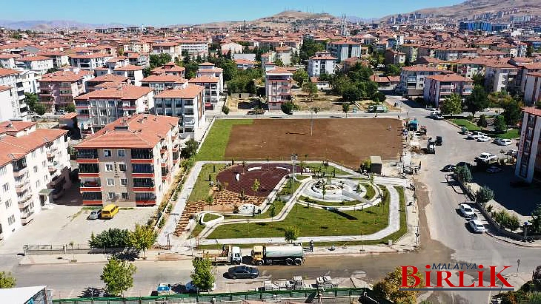 Başkan Çınar, İlyas Mahallesinde Yapımı Süren Yeni Park Alanını İnceledi