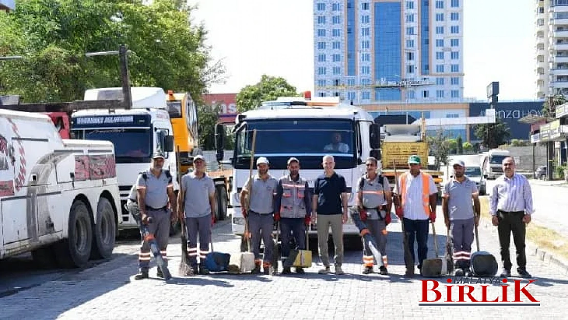 Başkan Çınar, Özsan Sanayi Sitesinde Temizlik Çalışmalarını İnceledi