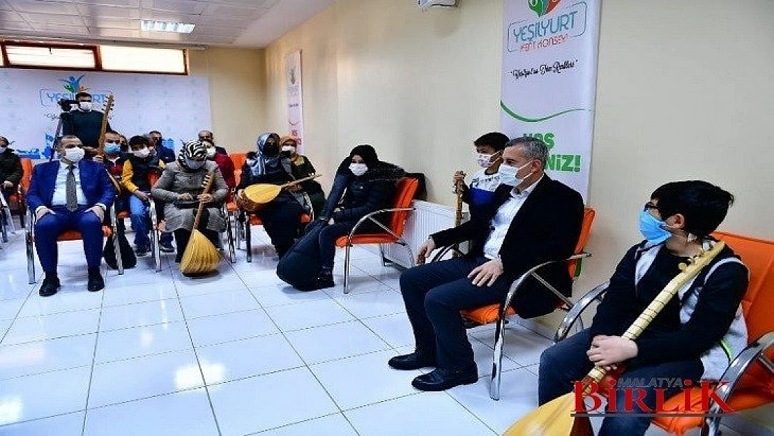 Başkan Çınar, Yeşilyurt Kent Konseyinin Kültür Ve Sanat Kursları 