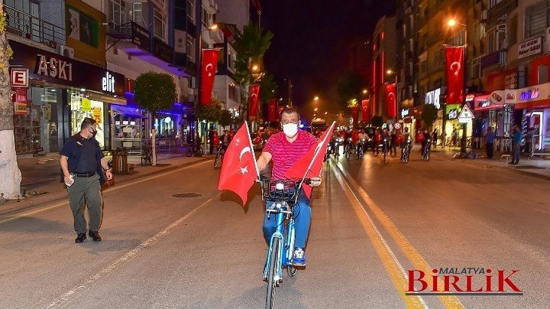 Başkan Gürkan Gençlerle Birlikte Bisiklet Sürdü