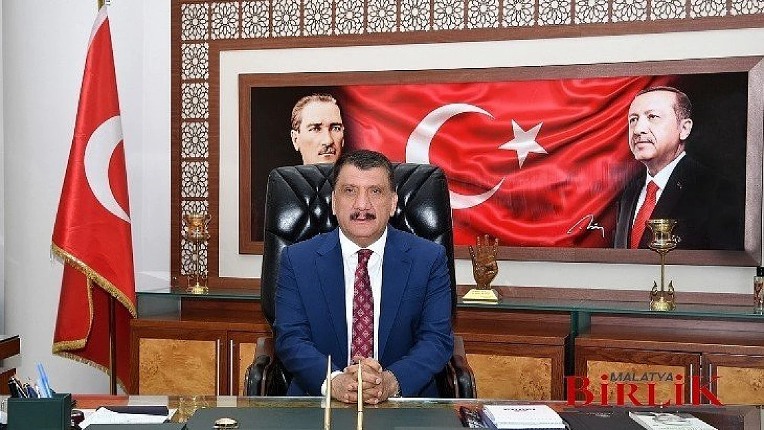 Başkan Gürkan Kendi ve Eşi Adına Bağışta Bulundu