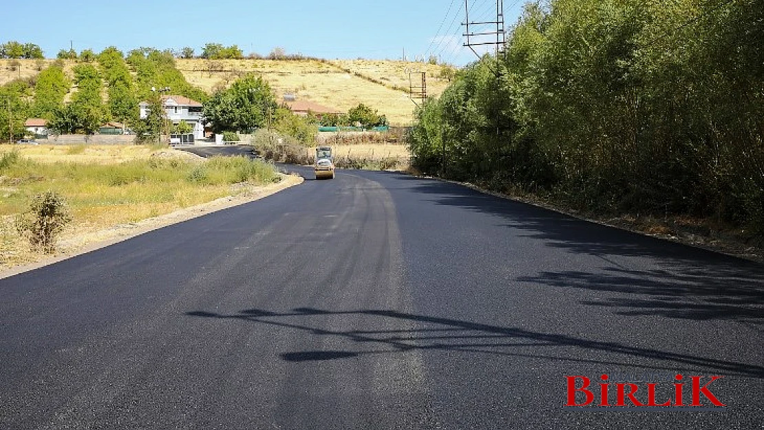 Battalgazi Belediyesi Altyapısı Biten Hanımınçiftliğine Sıcak Asfalt Serimi Yaptı