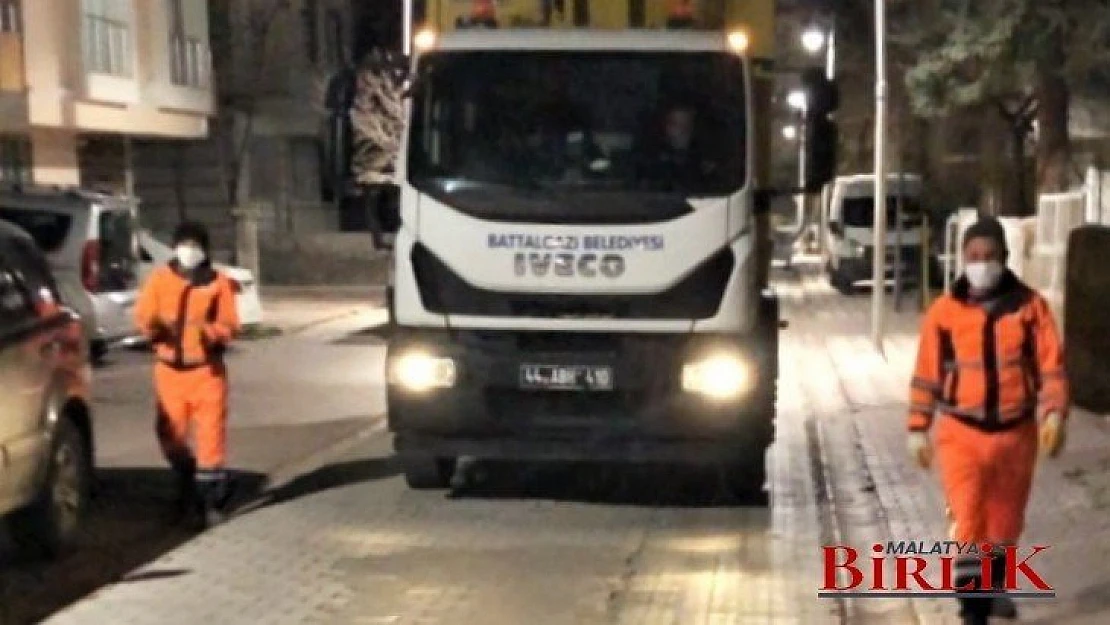 Battalgazi Belediyesi Temizlik Görevlilerine Sürpriz Kutlama