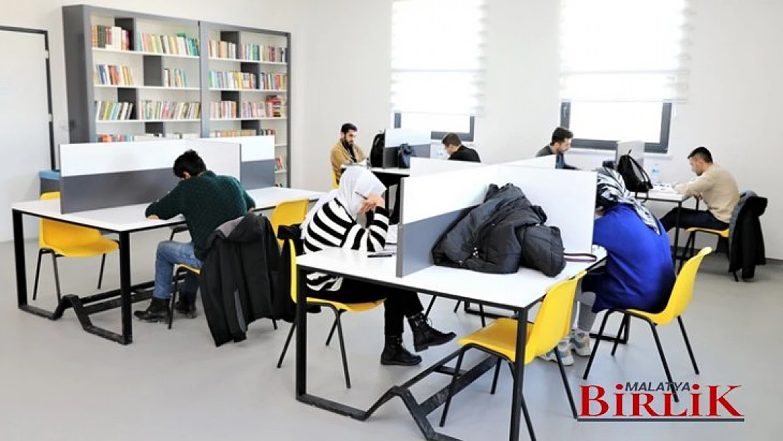 Battalgazi'deki Ahmet Kekeç Semt Kütüphanesi Yoğun İlgi Görüyor