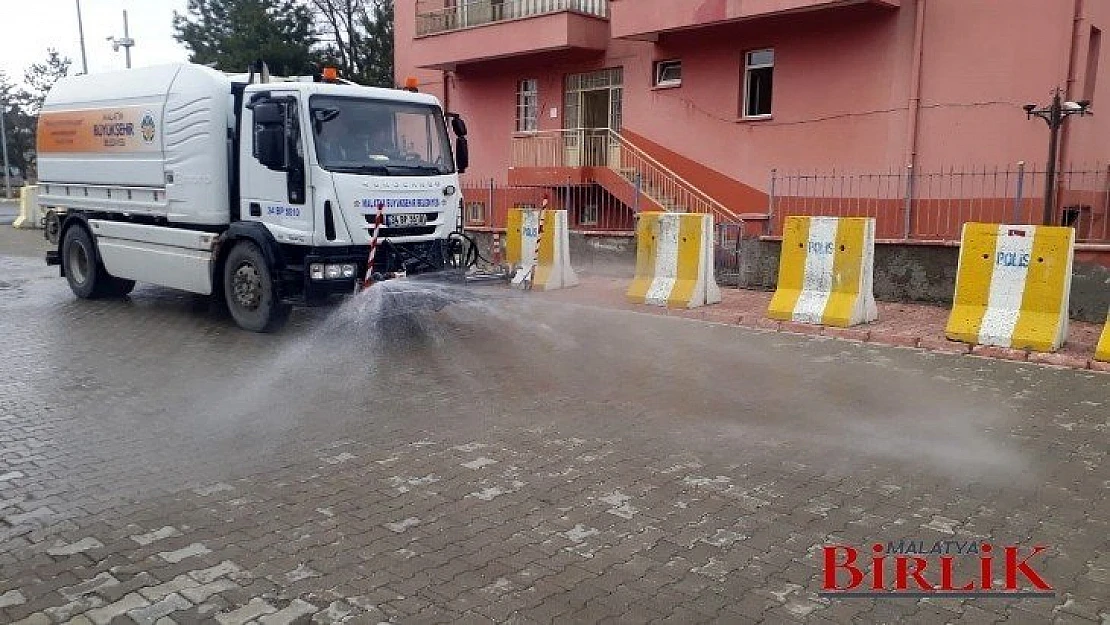 Büyükşehir Belediyesi Arguvan'da Dezenfekte Çalışmaları Gerçekleştirdi