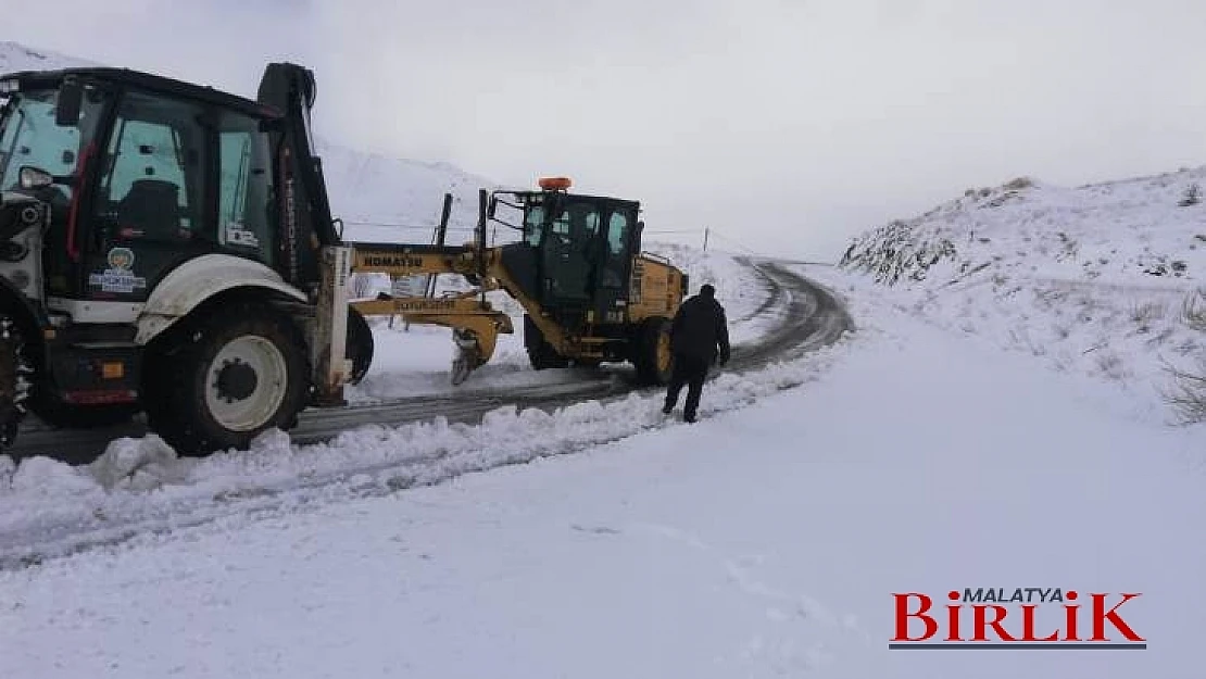 Büyükşehir Belediyesi'nden Kar Mesaisi
