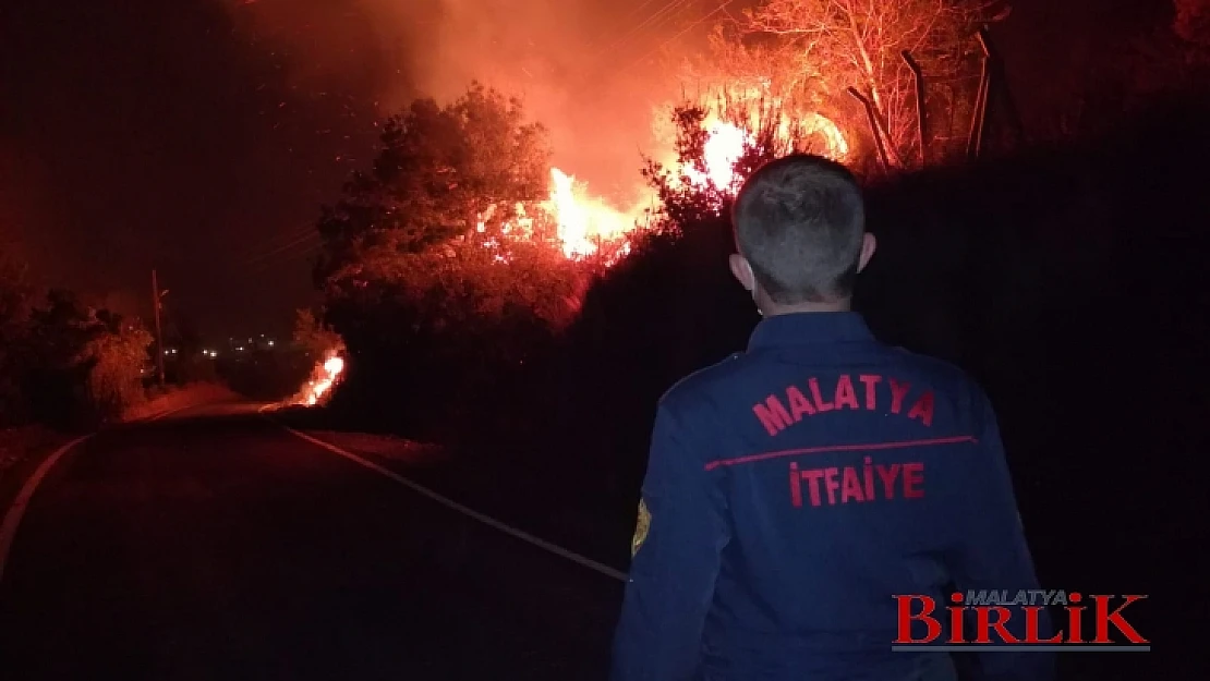 Büyükşehir İtfaiyesi Hatay'daki Yangın Söndürme Çalışmalarına Katıldı