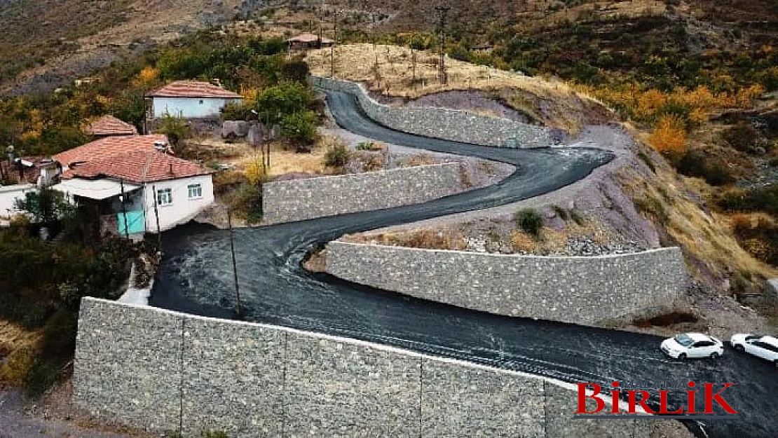 Büyükşehir Yol Güvenliğini Artırmak İçin Köprü, Menfez ve Taş Duvar İnşa Ediyor