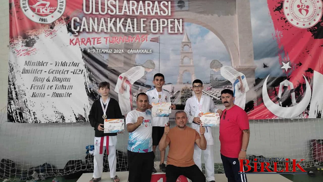 Kerem Gülşen, Çanakkale Open Karate Şampiyonu Oldu