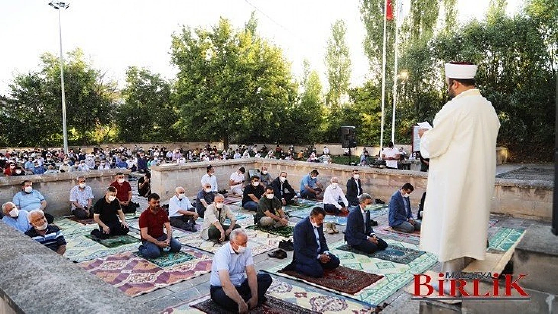 Eski Malatya Namazgah'ta Kurban Bayramı Namazı Kılındı