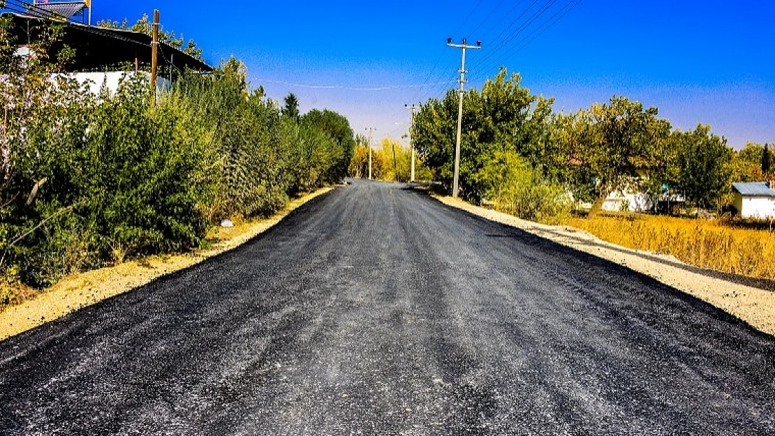Yaylımlı'da Yol Genişletme, Kotangölü'nde Asfaltlama