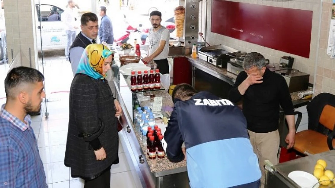 Zabıta Müdürlüğü'nden Dönerci ve Tatlıcılara Sıkı Denetim