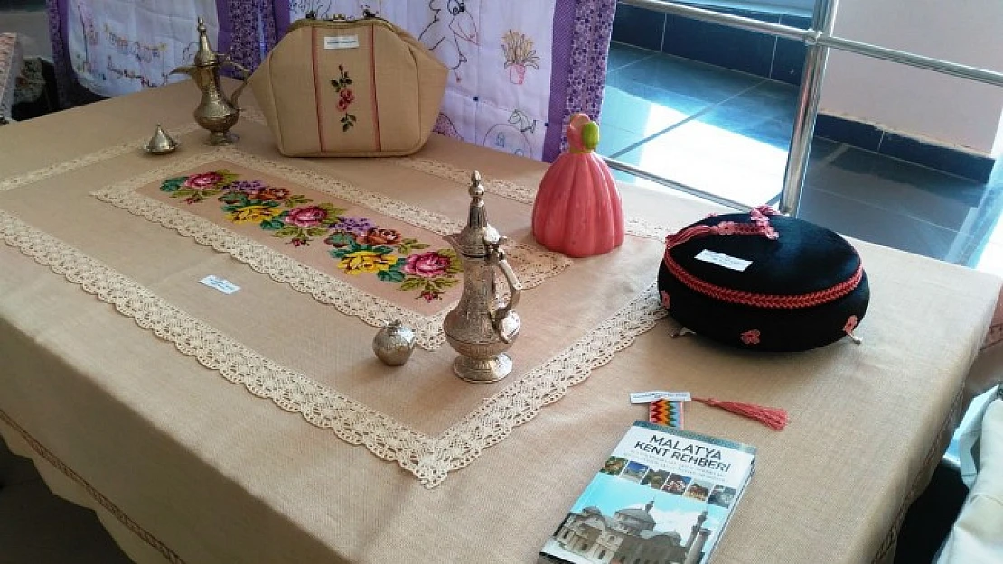El Makine Nakış Kursları Sergisi Açıldı