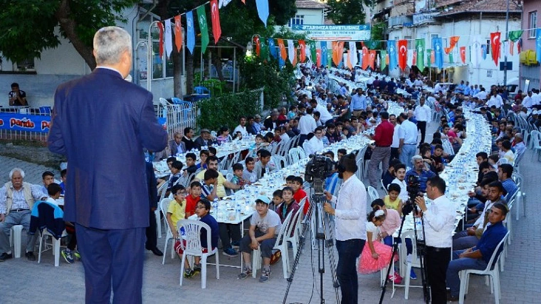 Polat, 'Meydan İftarları Dayanışma Ruhumuza Güç Ve Kuvvet Aşılıyor'