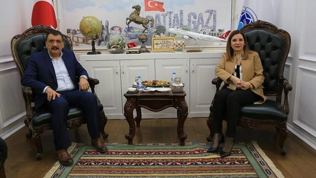 MHP İstanbul Milletvekili Erdem, Başkan Gürkan'ı Ziyaret Etti