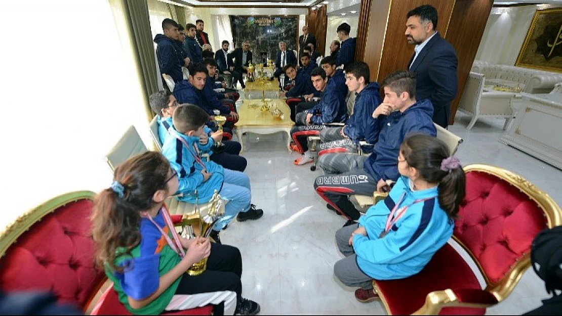 'Yeşilyurt Belediye Spor, Markalaşma Yolunda İlerliyor'
