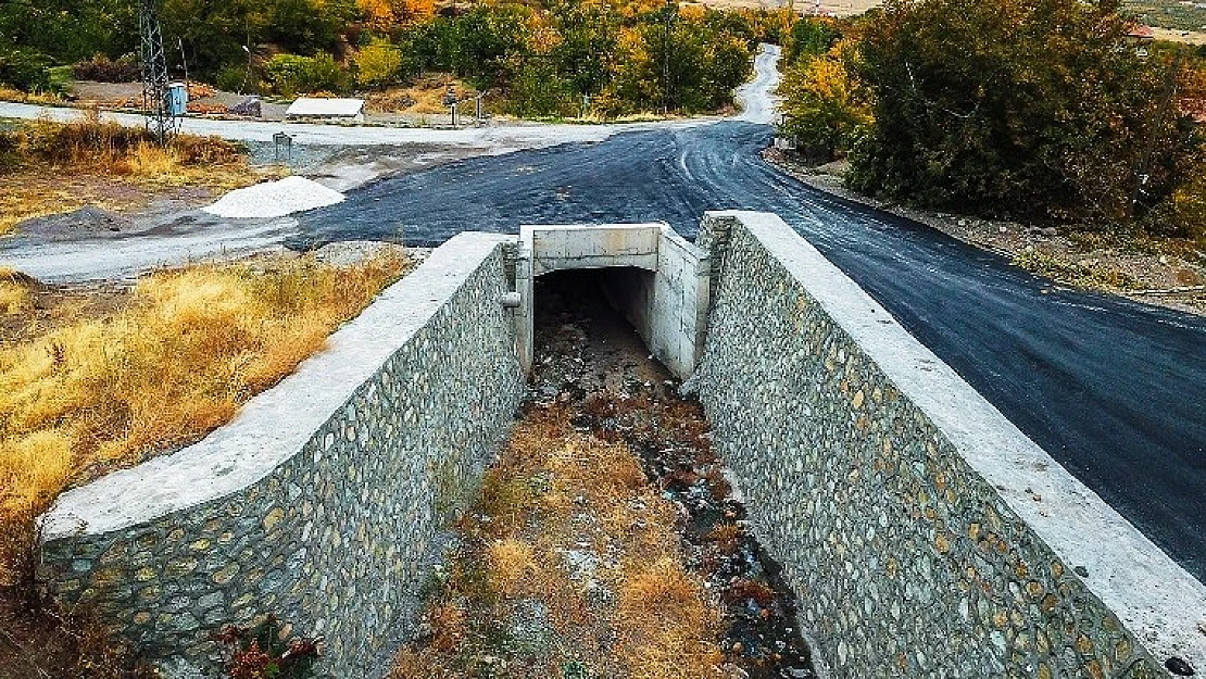 Büyükşehir Rekor Seviyede Menfez Ve Taş Duvar Çalışması Yaptı
