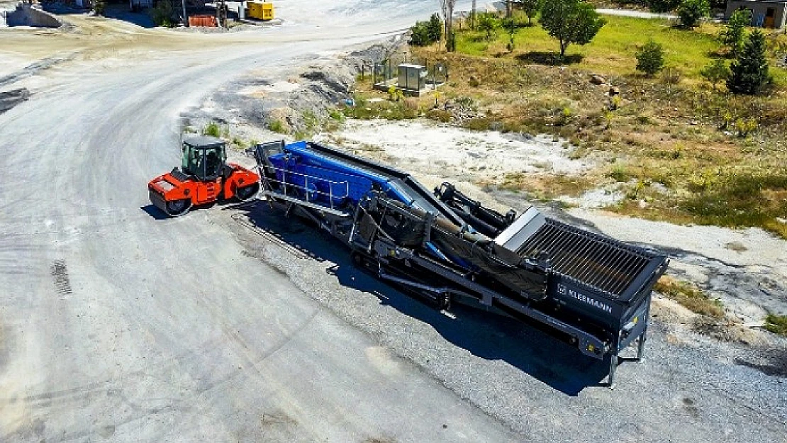 Büyükşehir Mobil Elek Ve Silindir Makinesi Aldı