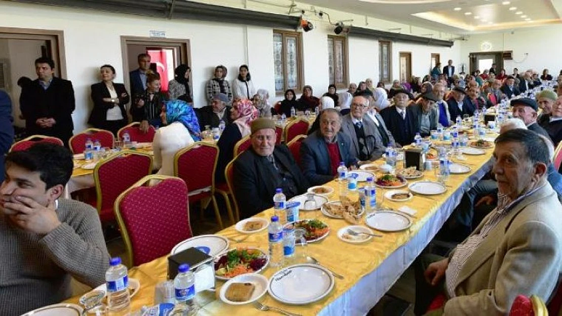 Çınarlarımızın Gölgesinde, Adlı Etkinlik Yoğun İlgi Gördü