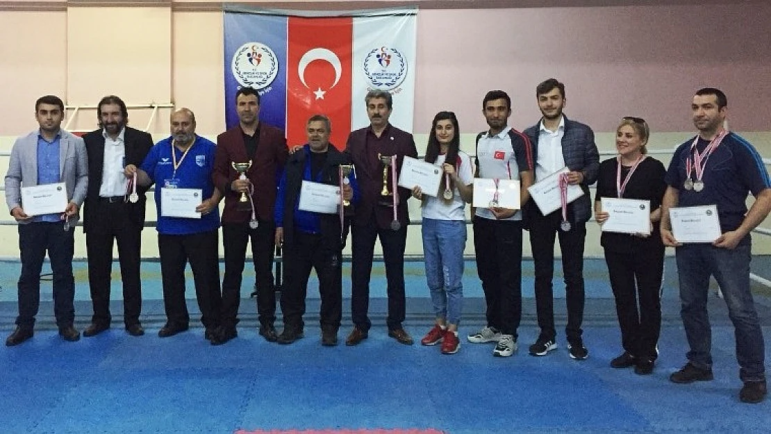 Malatya Muay Thai Okullar Arası Şampiyonası Yapıldı