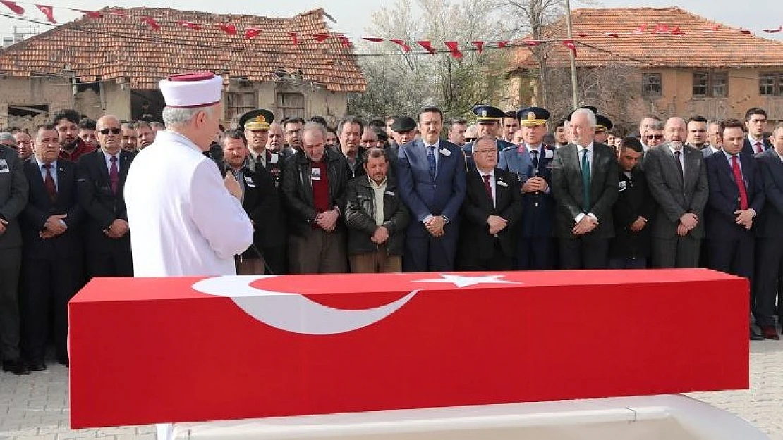 Bakan Tüfenkci, Afrin Şehidinin Cenazesine Katıldı