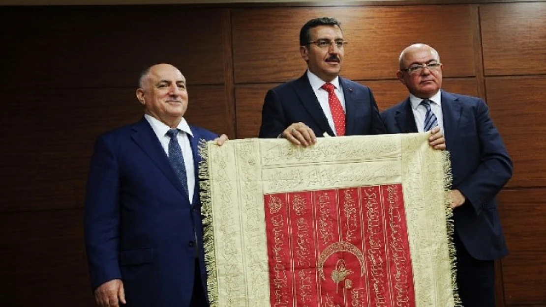 Bakan Tüfenkci, Bakü'de İşadamlarıyla Buluştu