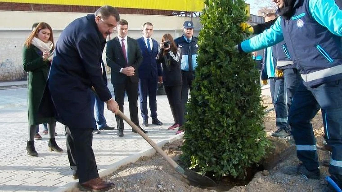 Battalgazi Belediyesi Hizmet Binası Çevre Düzenleme Çalışmaları Devam Ediyor