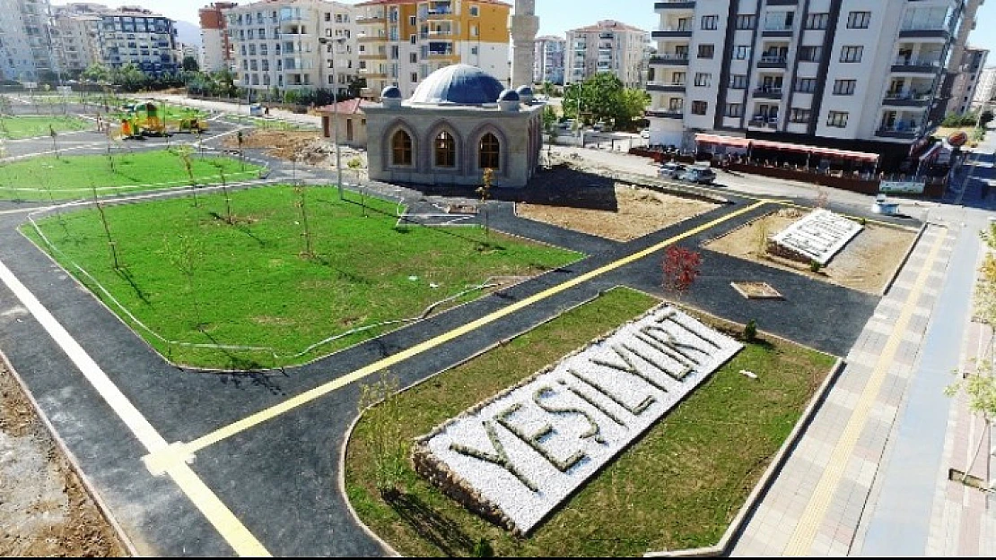 Polat, 'Park Alanlarımız İlçemizin Mimari Yapısına Canlılık Kazandırıyor'