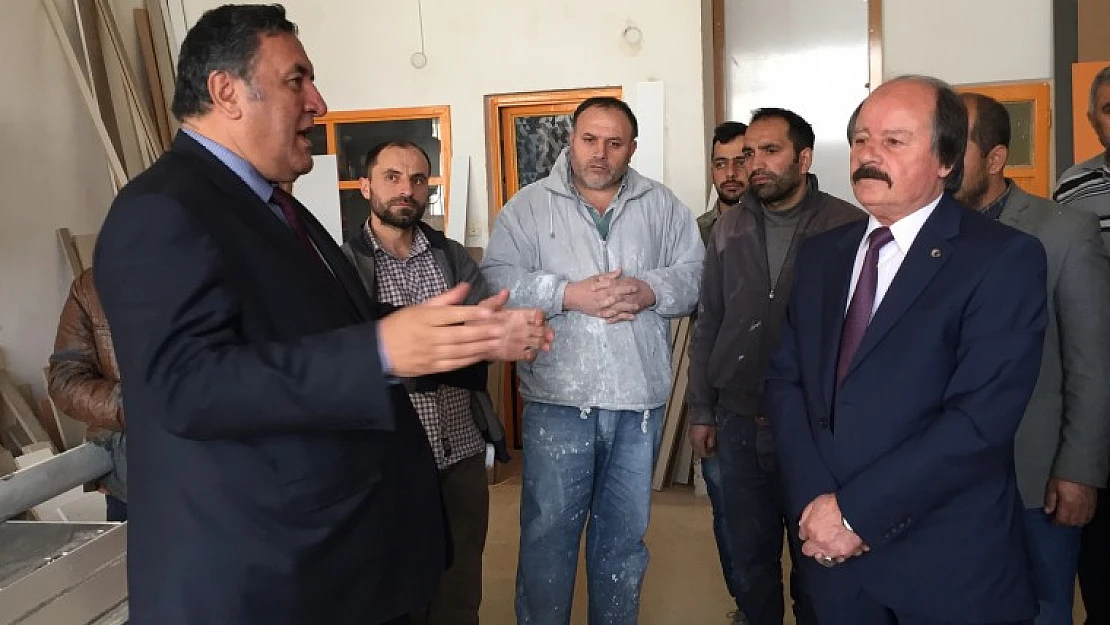 Gürer,  Marangoz Esnafı Da İsyanda