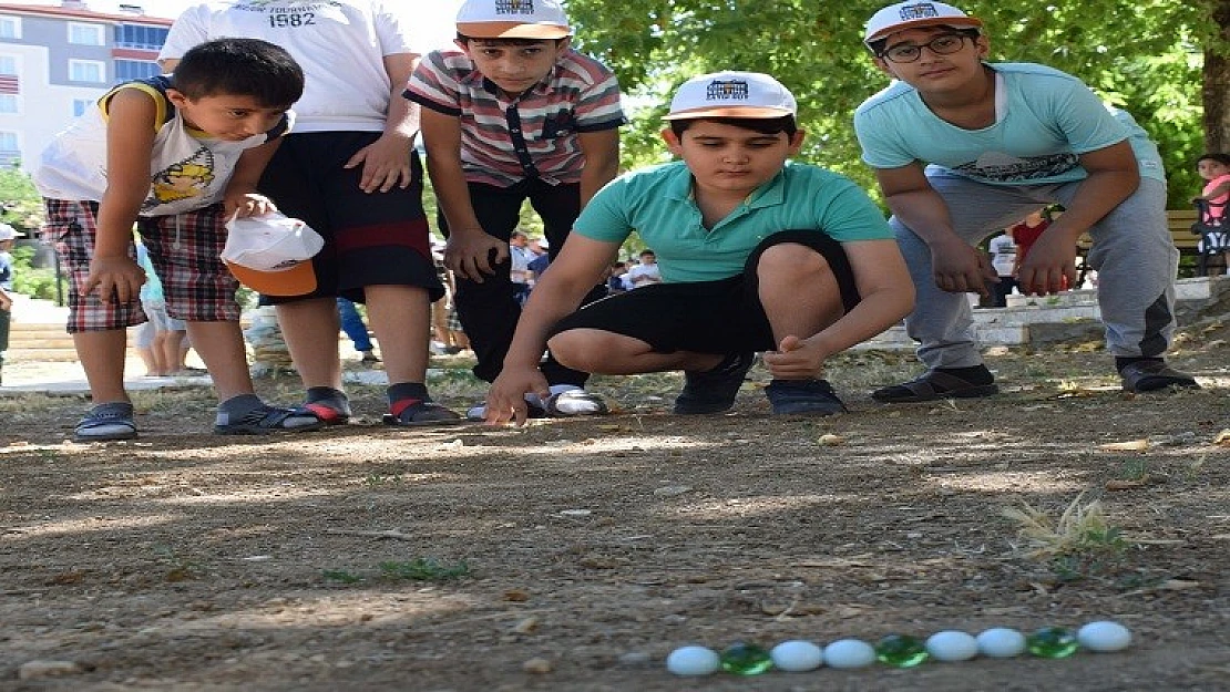 Çocuklar Bu Geleneği Çok Sevdi